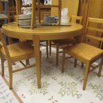 699 3673 DINING ROOM SET